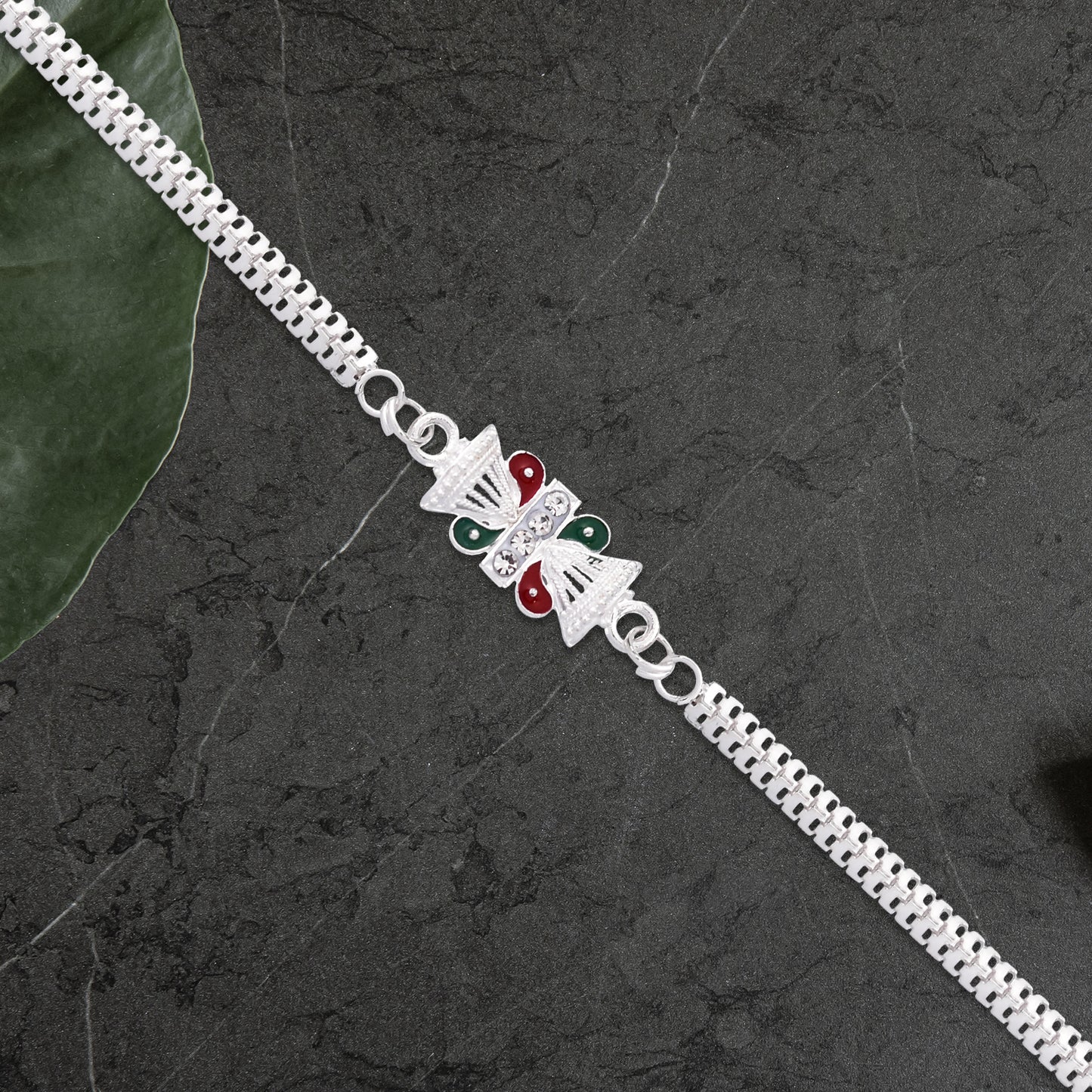 Rakhi A8